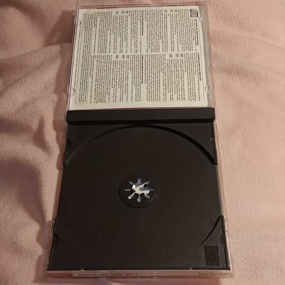 BeeGees CD vol 2 - Picture 3 of 3